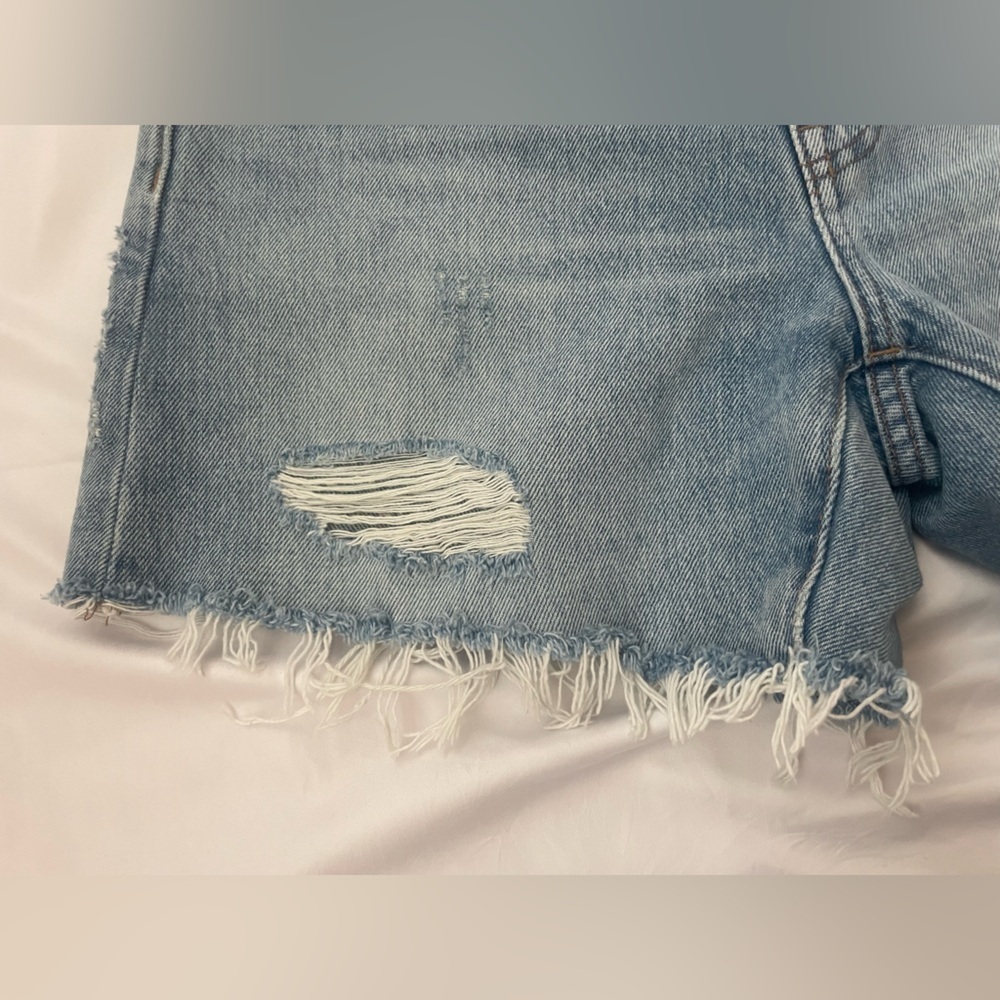 Madewell Relaxed Mid-Length Denim Distressed Shorts - Picture 2 of 7